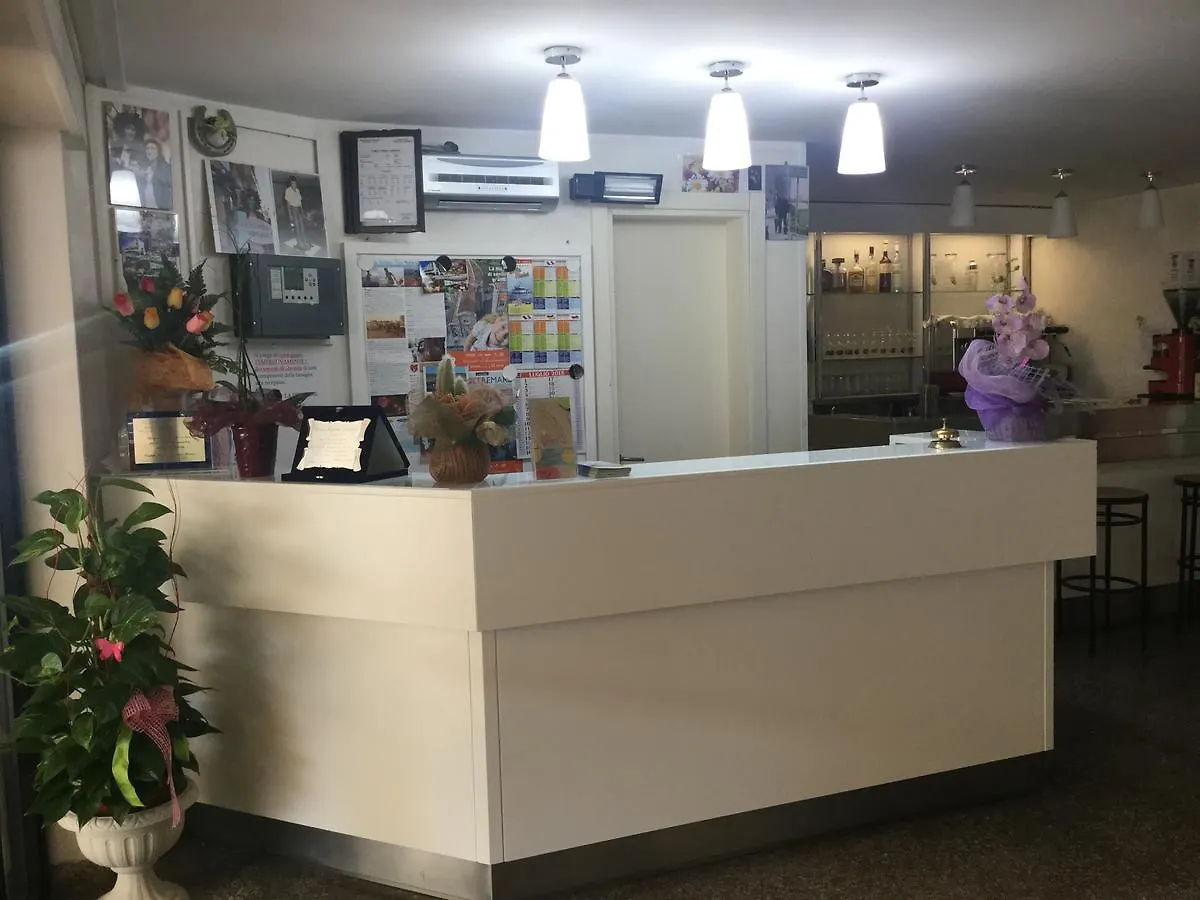 Hotel Diamante 5 Minuti Dalla Fiera Di Rimini İtalya